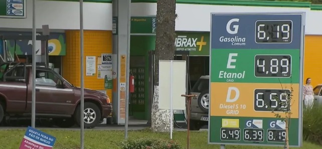 Preço da gasolina sobe mais que o esperado em cidades do Paraná